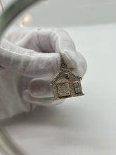 Load image into Gallery viewer, 10KT &#39;Trap House&#39; Diamond Pendant 1ct VS2
