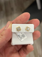 Load image into Gallery viewer, 14KT Diamond Clover Flower Stud Earrings 0.40ctw #1
