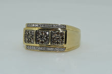 Load image into Gallery viewer, 10KT Two-Toned Mens Ring Natural Diamond
